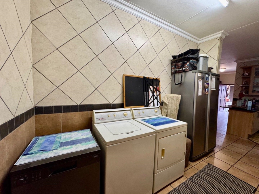 3 Bedroom Property for Sale in Aerorand Mpumalanga