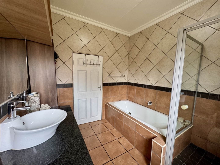 3 Bedroom Property for Sale in Aerorand Mpumalanga