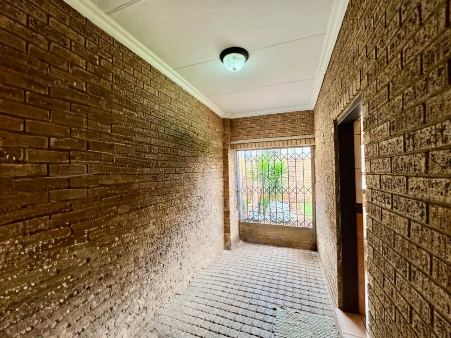 3 Bedroom Property for Sale in Aerorand Mpumalanga