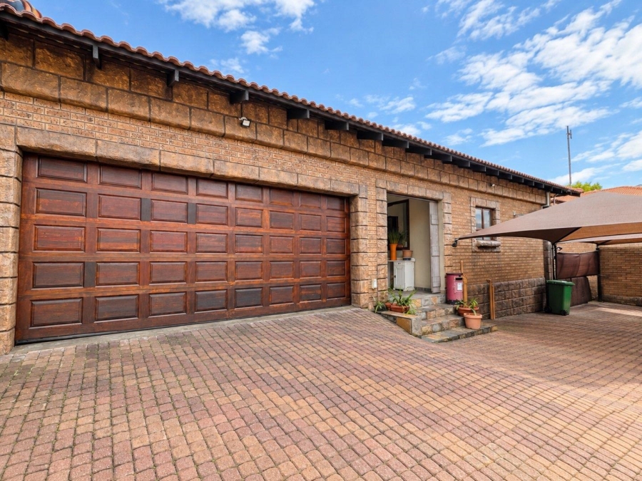 3 Bedroom Property for Sale in Aerorand Mpumalanga