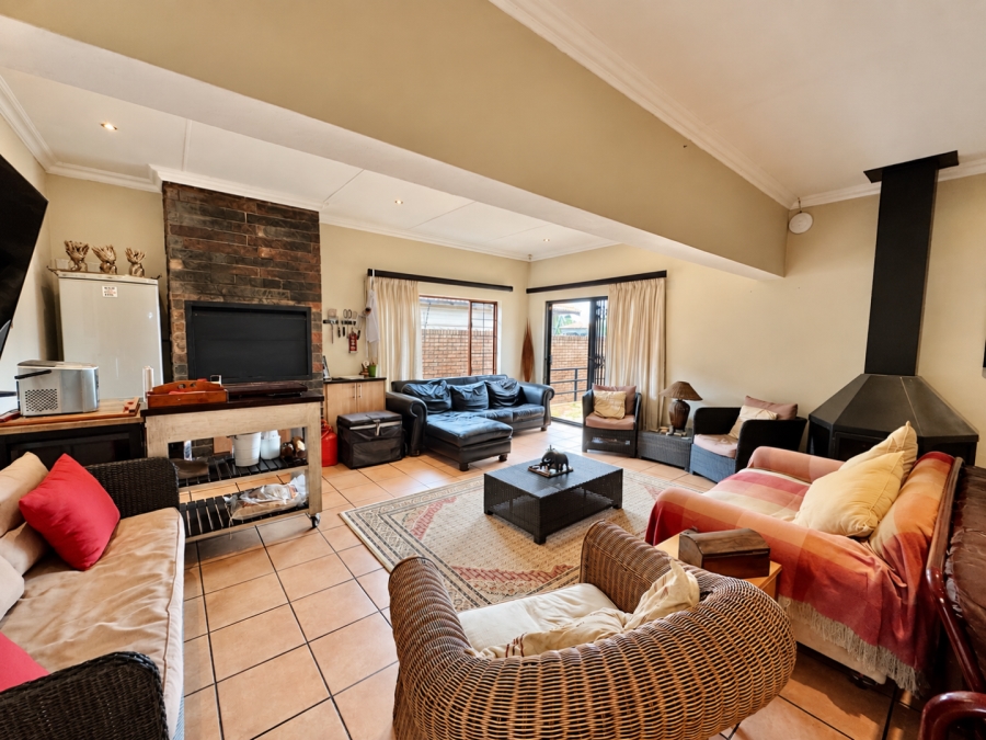 3 Bedroom Property for Sale in Aerorand Mpumalanga