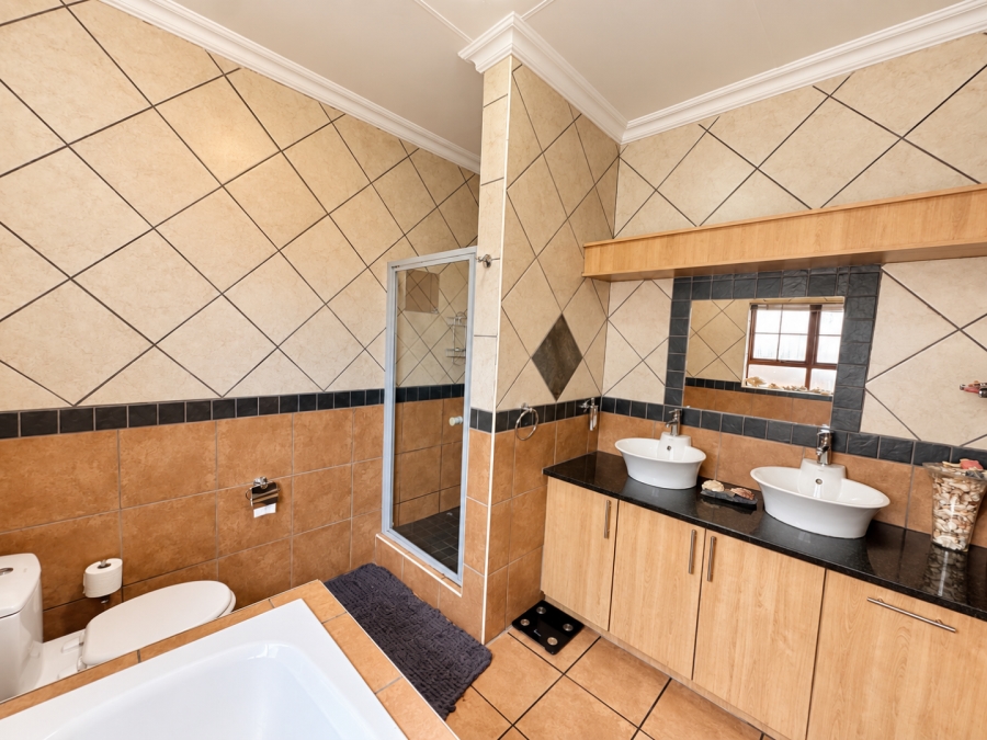3 Bedroom Property for Sale in Aerorand Mpumalanga