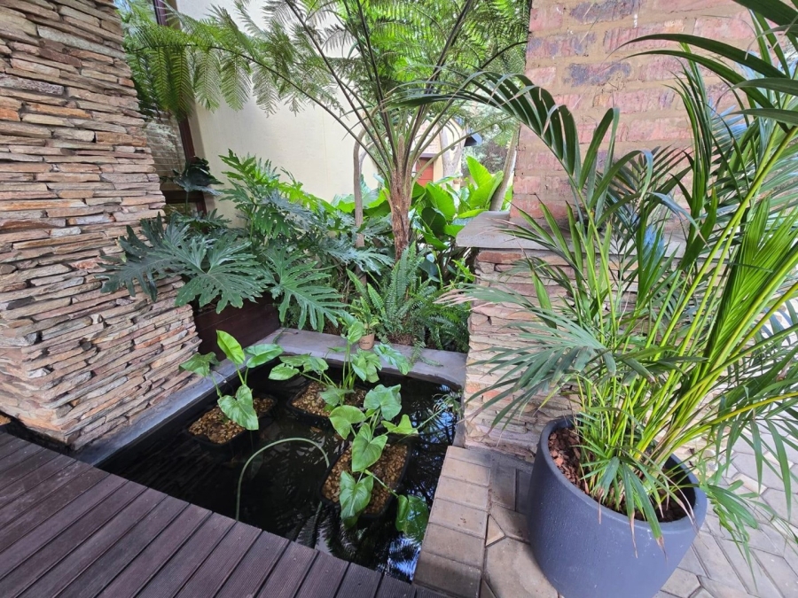 5 Bedroom Property for Sale in Aerorand Mpumalanga