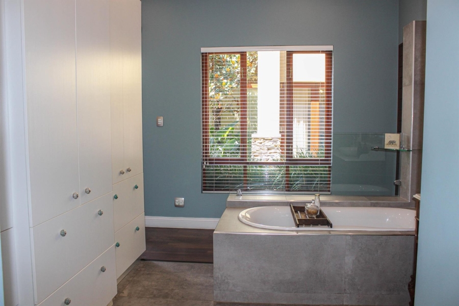 5 Bedroom Property for Sale in Aerorand Mpumalanga