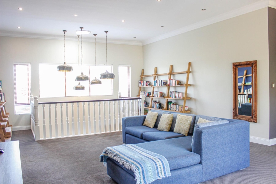 5 Bedroom Property for Sale in Aerorand Mpumalanga