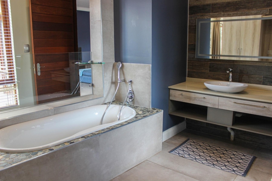 5 Bedroom Property for Sale in Aerorand Mpumalanga