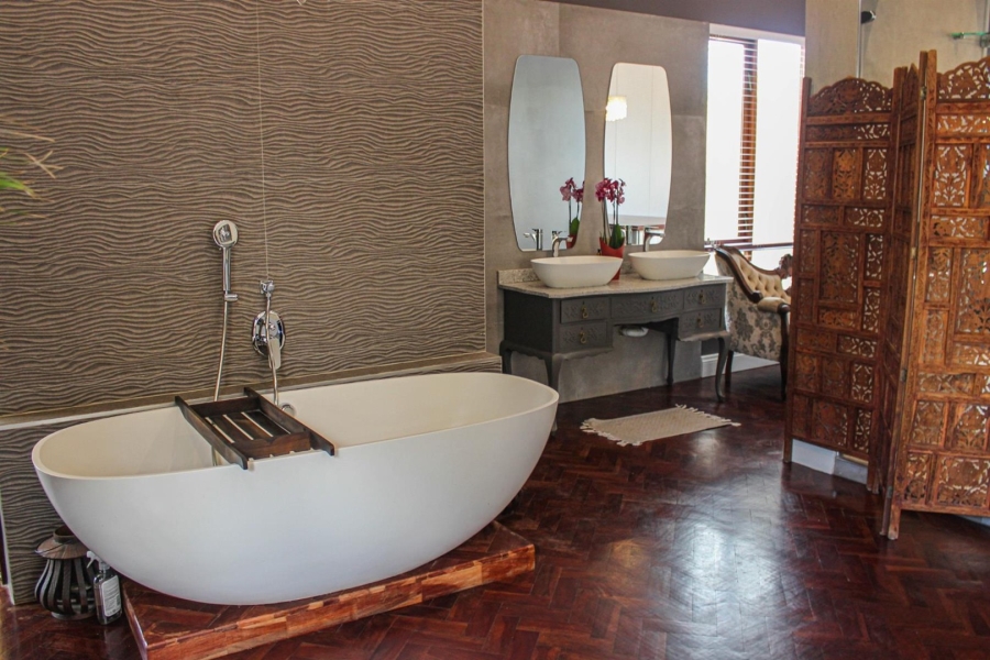5 Bedroom Property for Sale in Aerorand Mpumalanga