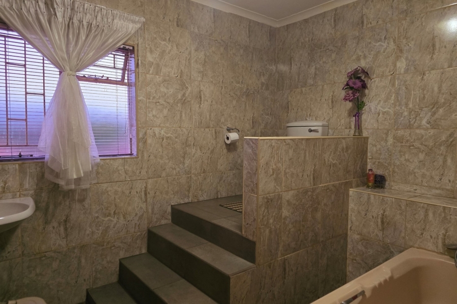 4 Bedroom Property for Sale in Middelburg Central Mpumalanga