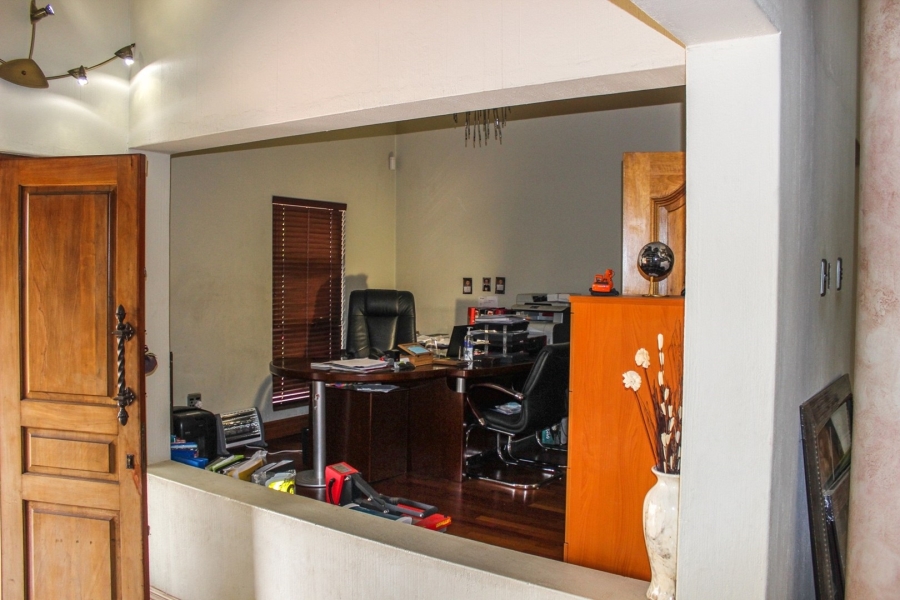 4 Bedroom Property for Sale in Aerorand Mpumalanga