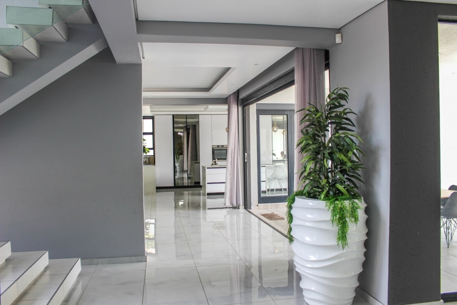7 Bedroom Property for Sale in Gholfsig Mpumalanga