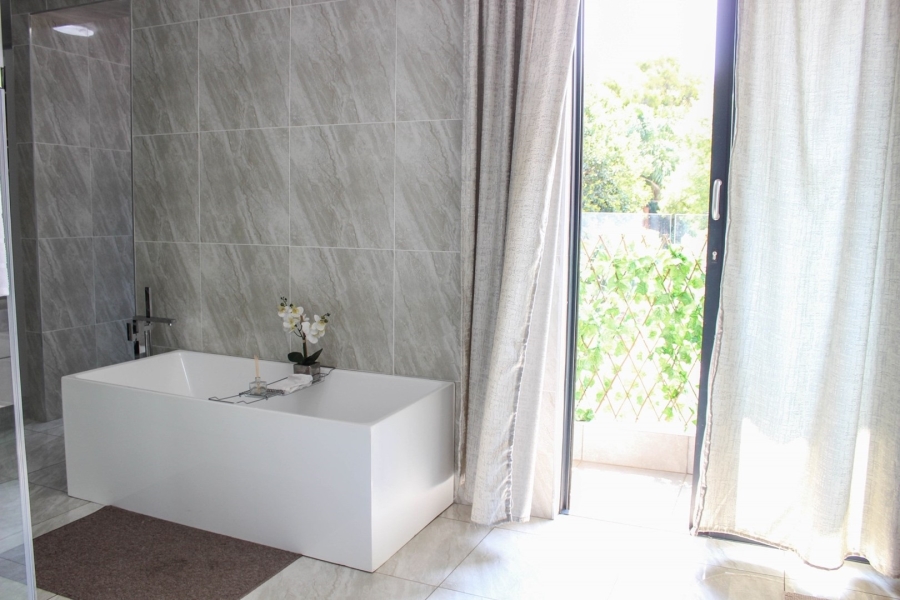 7 Bedroom Property for Sale in Gholfsig Mpumalanga