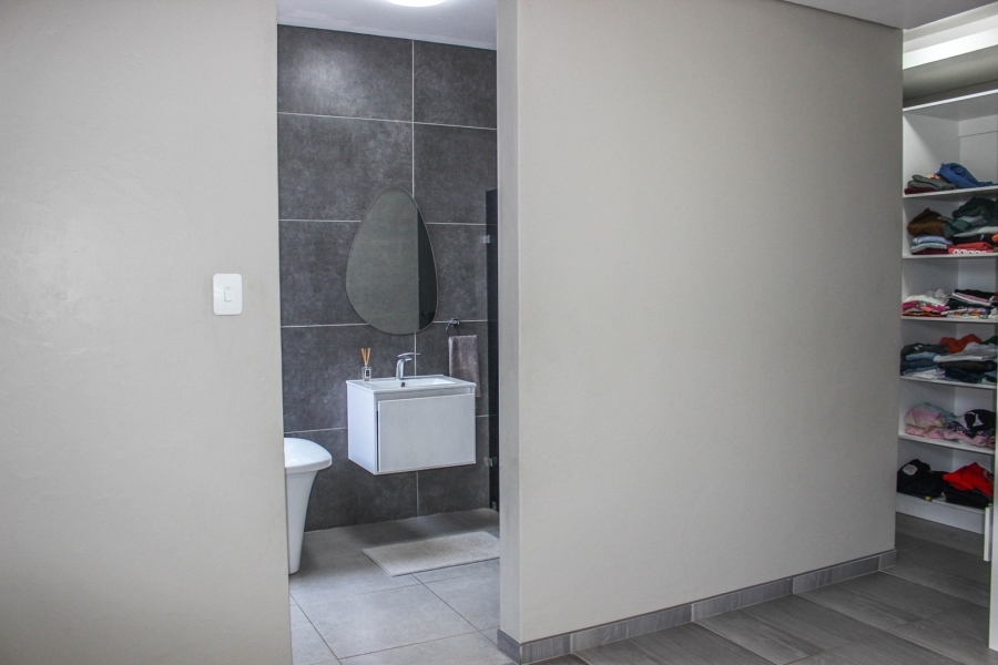 7 Bedroom Property for Sale in Gholfsig Mpumalanga