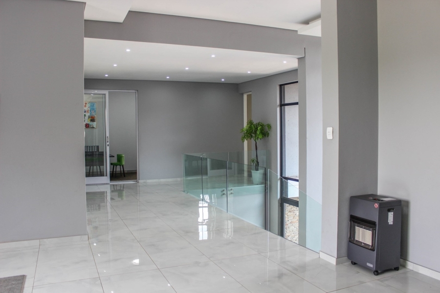 7 Bedroom Property for Sale in Gholfsig Mpumalanga