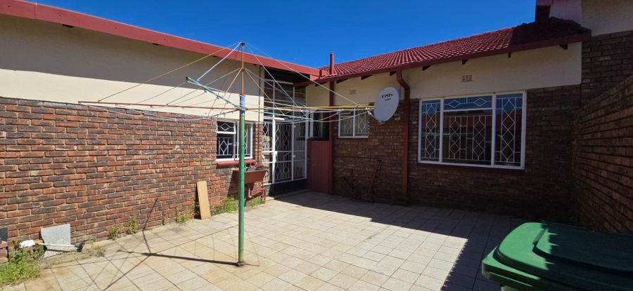 2 Bedroom Property for Sale in Gholfsig Mpumalanga