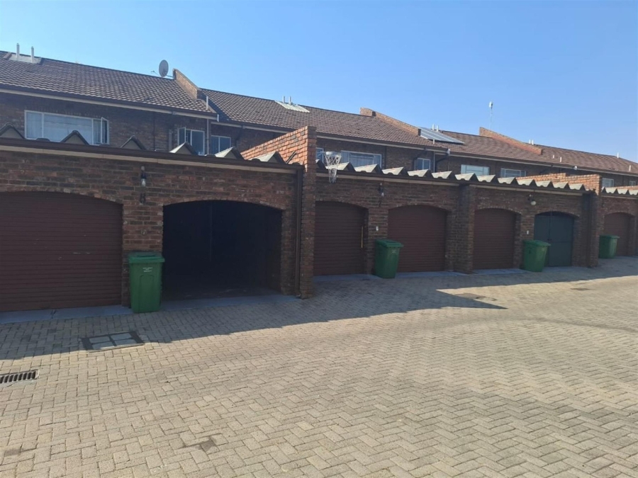 3 Bedroom Property for Sale in Middelburg Central Mpumalanga