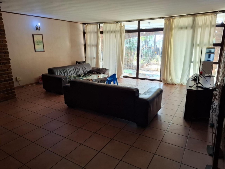 3 Bedroom Property for Sale in Middelburg Central Mpumalanga