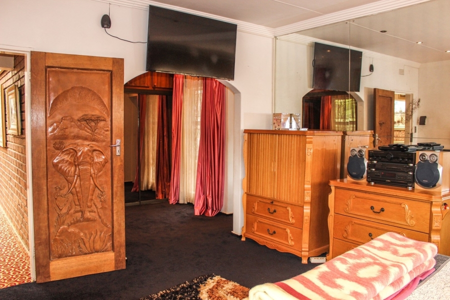 4 Bedroom Property for Sale in Gholfsig Mpumalanga