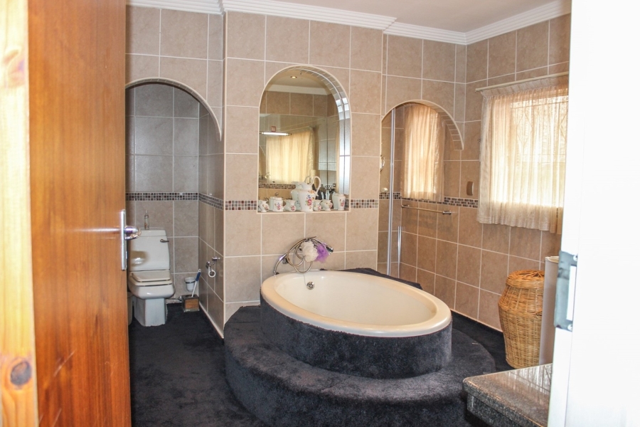 4 Bedroom Property for Sale in Gholfsig Mpumalanga