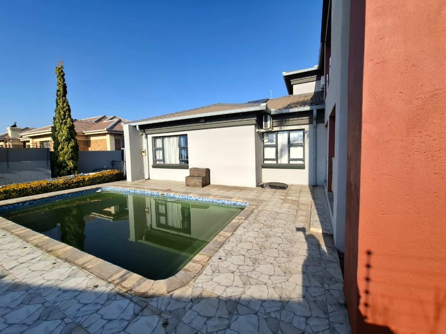 To Let 3 Bedroom Property for Rent in Aerorand Mpumalanga