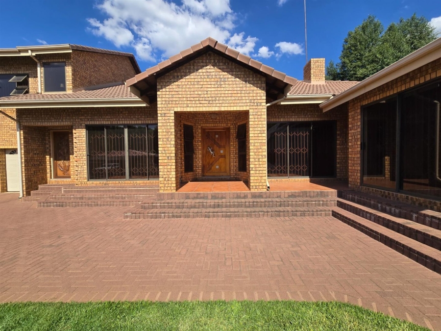 4 Bedroom Property for Sale in Clubville Mpumalanga
