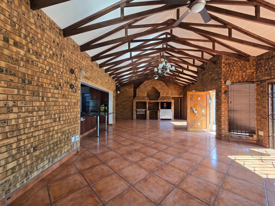 4 Bedroom Property for Sale in Clubville Mpumalanga