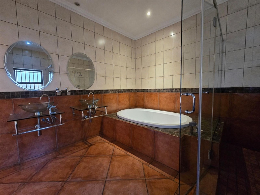 4 Bedroom Property for Sale in Clubville Mpumalanga