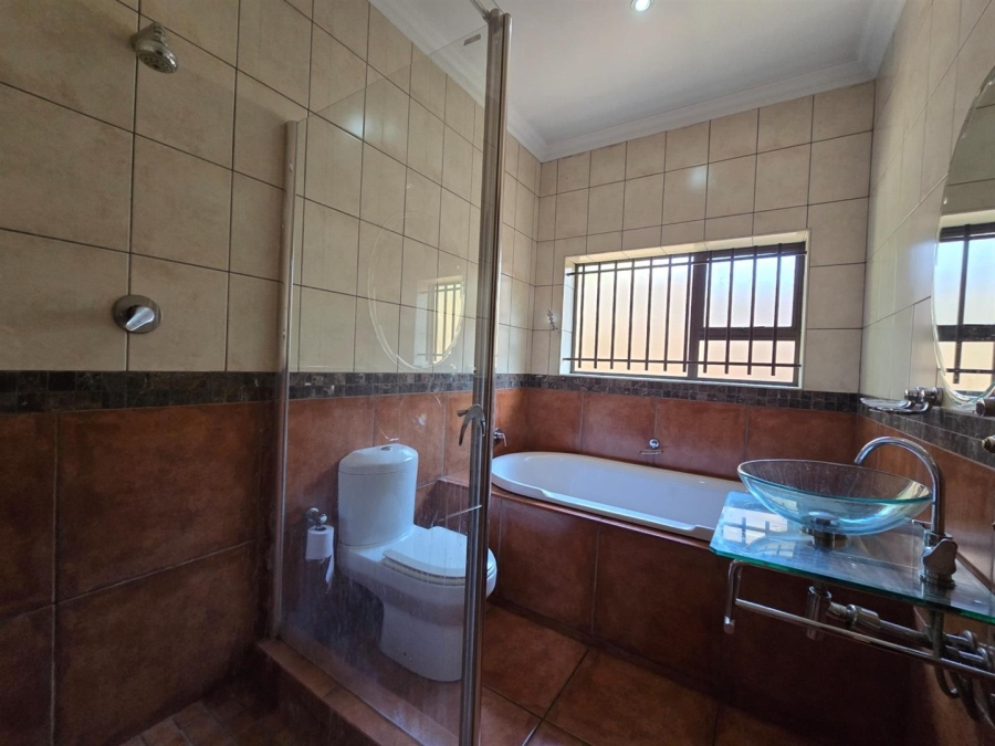 4 Bedroom Property for Sale in Clubville Mpumalanga