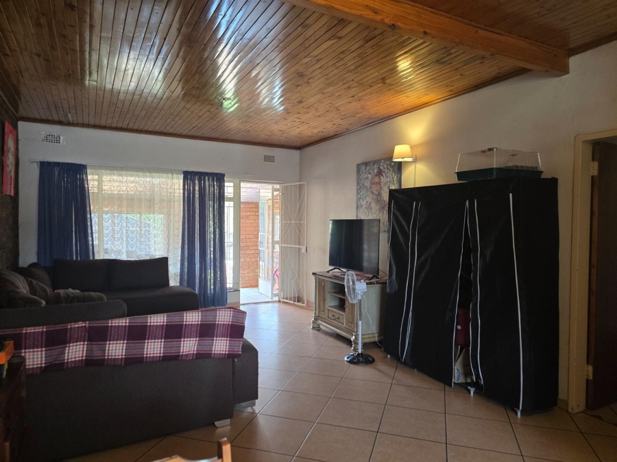 2 Bedroom Property for Sale in Middelburg Central Mpumalanga