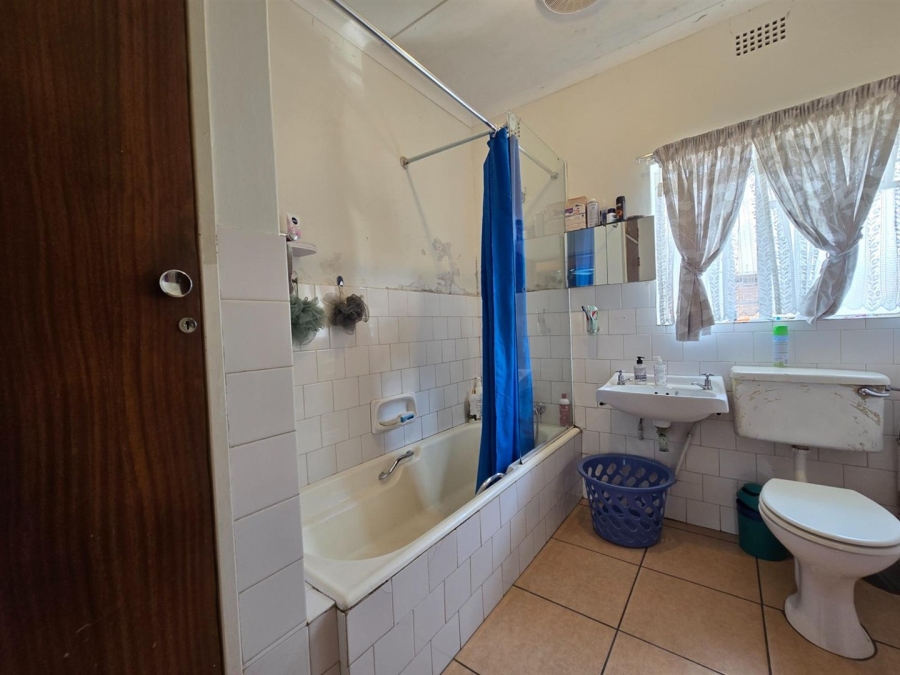 2 Bedroom Property for Sale in Middelburg Central Mpumalanga
