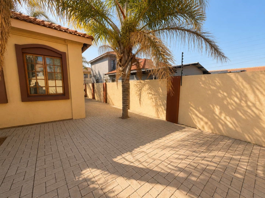 3 Bedroom Property for Sale in Aerorand Mpumalanga