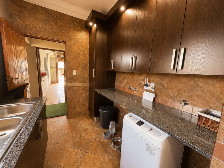 3 Bedroom Property for Sale in Aerorand Mpumalanga