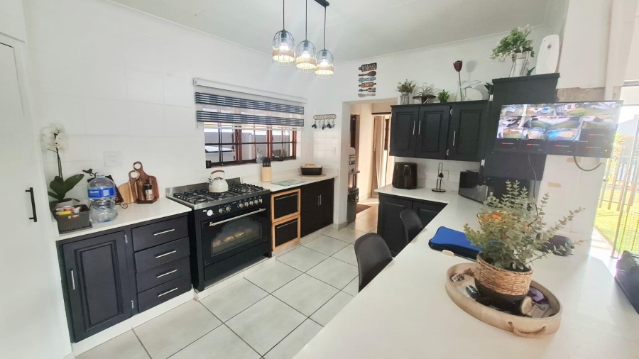 4 Bedroom Property for Sale in Aerorand Mpumalanga