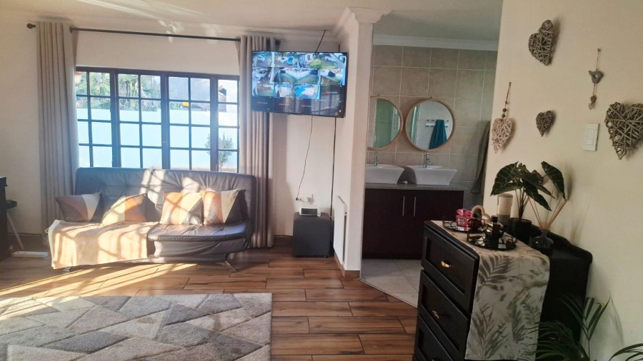 4 Bedroom Property for Sale in Aerorand Mpumalanga