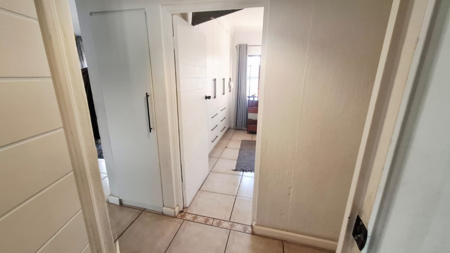 4 Bedroom Property for Sale in Aerorand Mpumalanga