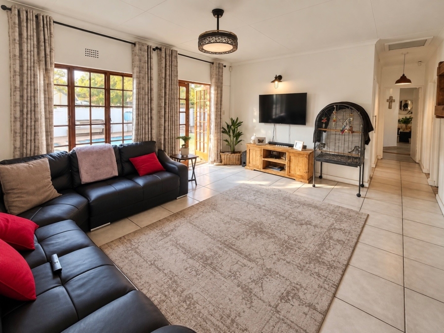 4 Bedroom Property for Sale in Aerorand Mpumalanga