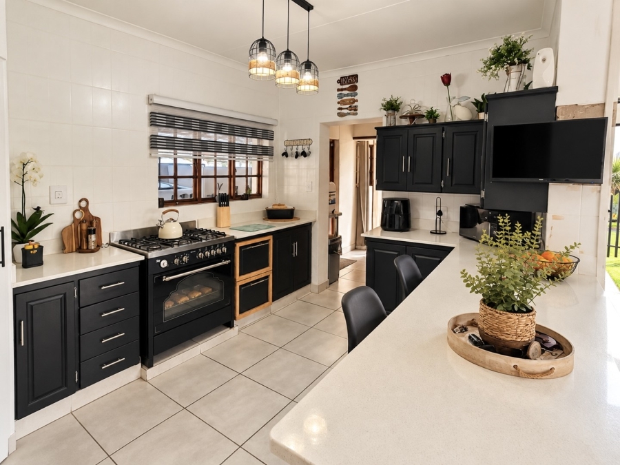 4 Bedroom Property for Sale in Aerorand Mpumalanga
