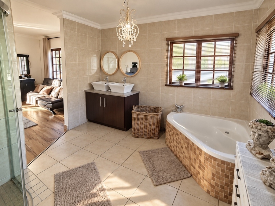 4 Bedroom Property for Sale in Aerorand Mpumalanga