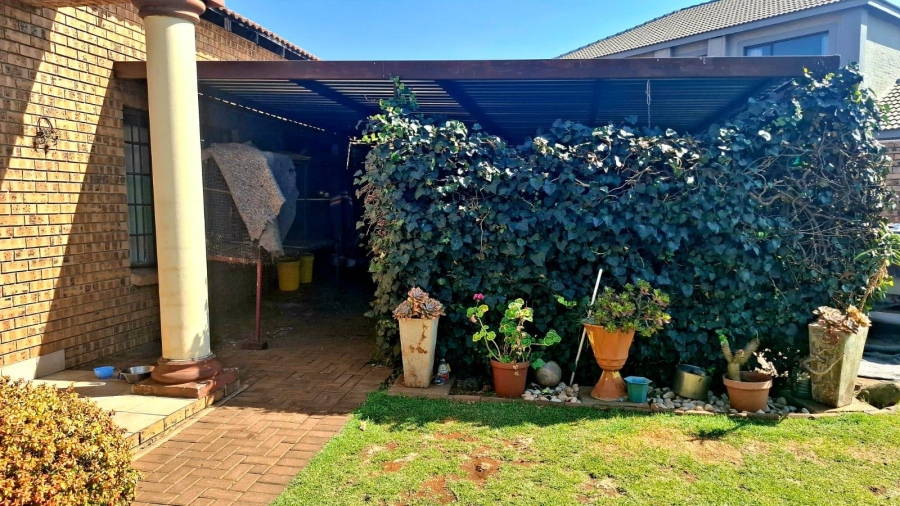 3 Bedroom Property for Sale in Aerorand Mpumalanga