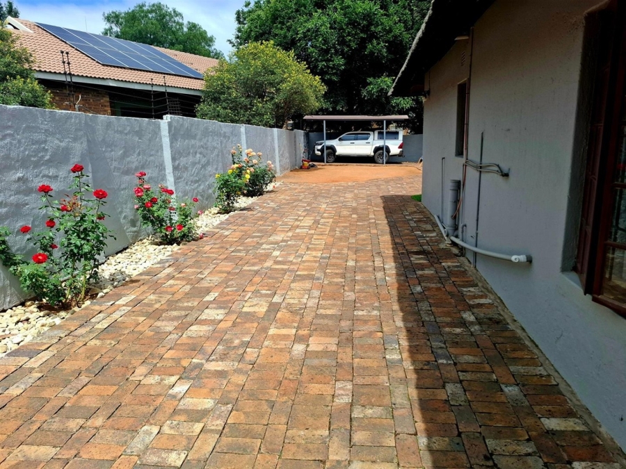 4 Bedroom Property for Sale in Aerorand Mpumalanga