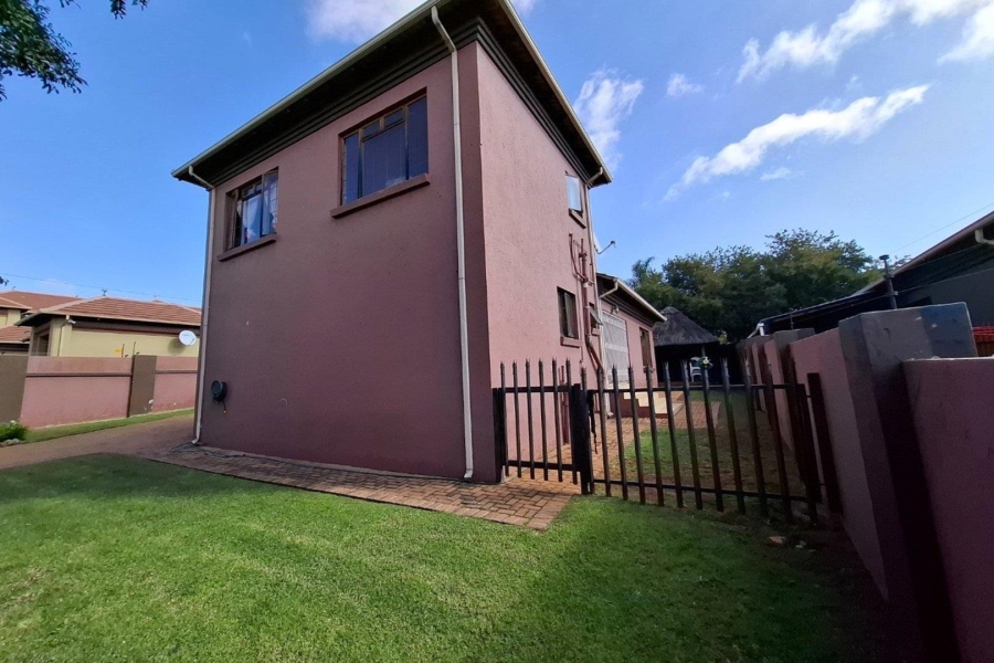 3 Bedroom Property for Sale in Aerorand Mpumalanga