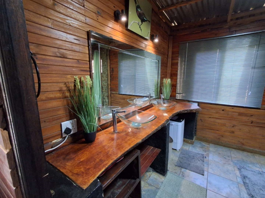 5 Bedroom Property for Sale in Karino Mpumalanga