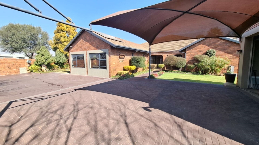 3 Bedroom Property for Sale in Aerorand Mpumalanga