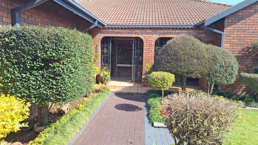 3 Bedroom Property for Sale in Aerorand Mpumalanga
