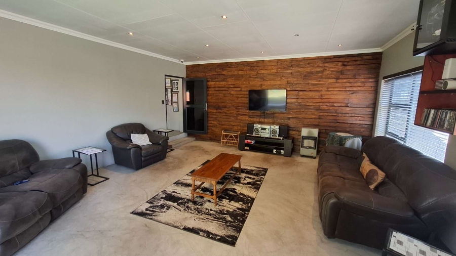 3 Bedroom Property for Sale in Aerorand Mpumalanga