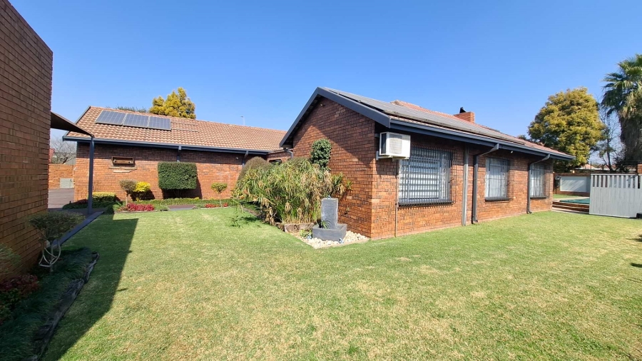 3 Bedroom Property for Sale in Aerorand Mpumalanga