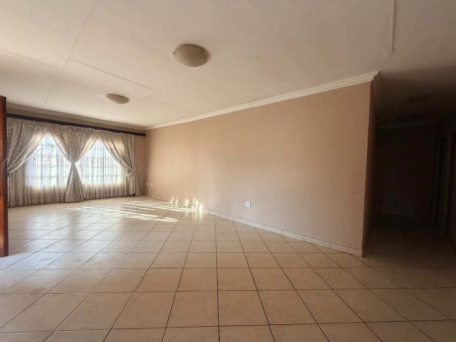 3 Bedroom Property for Sale in Mineralia Mpumalanga