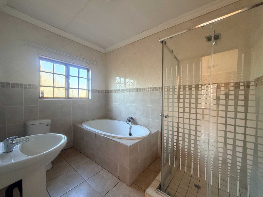 3 Bedroom Property for Sale in Mineralia Mpumalanga