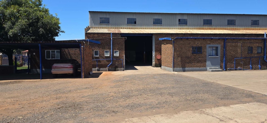 To Let Commercial Property for Rent in Vaalbank Mpumalanga