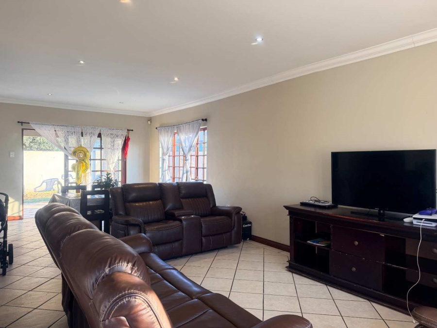 3 Bedroom Property for Sale in Aerorand Mpumalanga