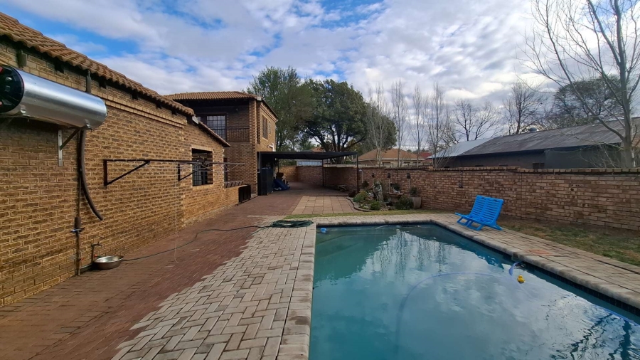 3 Bedroom Property for Sale in Clubville Mpumalanga